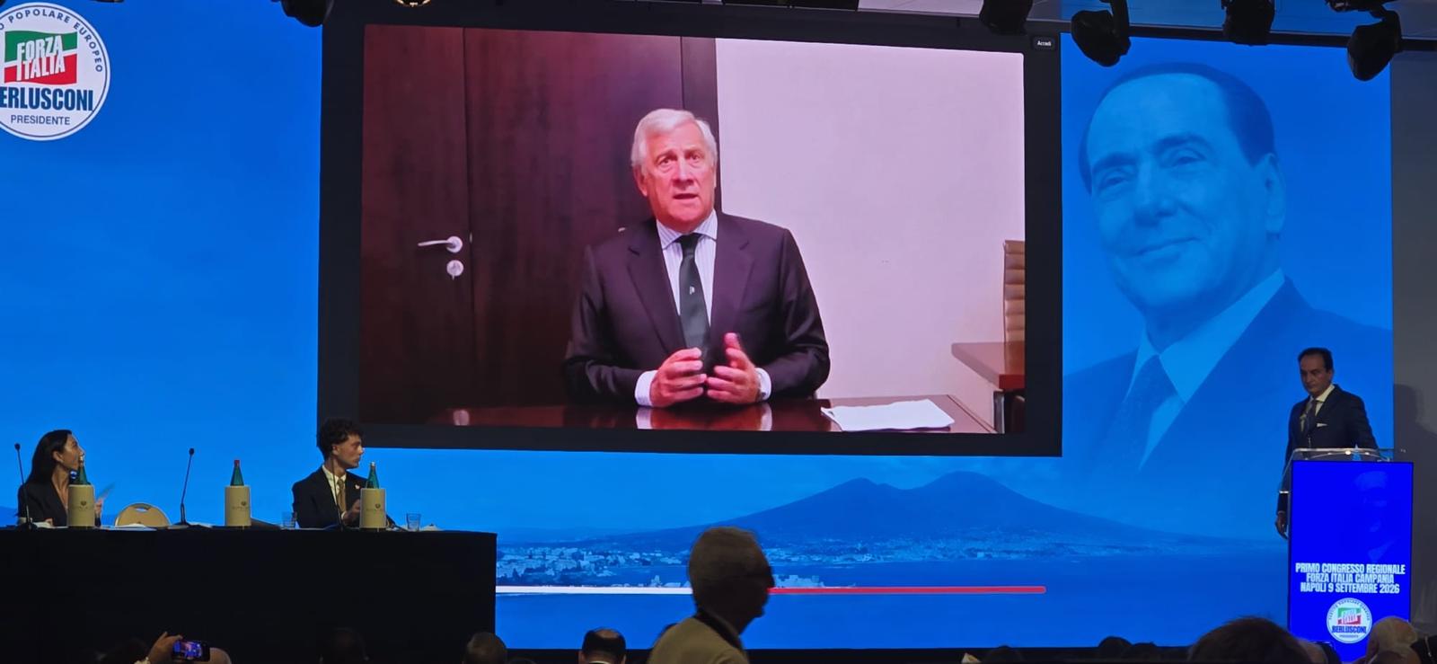 Il congresso regionale, Napoli